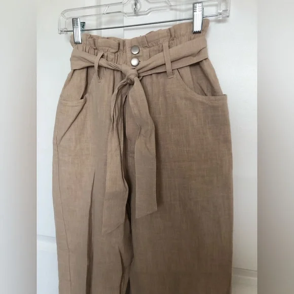 Vici Top Notch High-Rise Woven Paperbag Belted Trousers | S - Picture 6 of 9